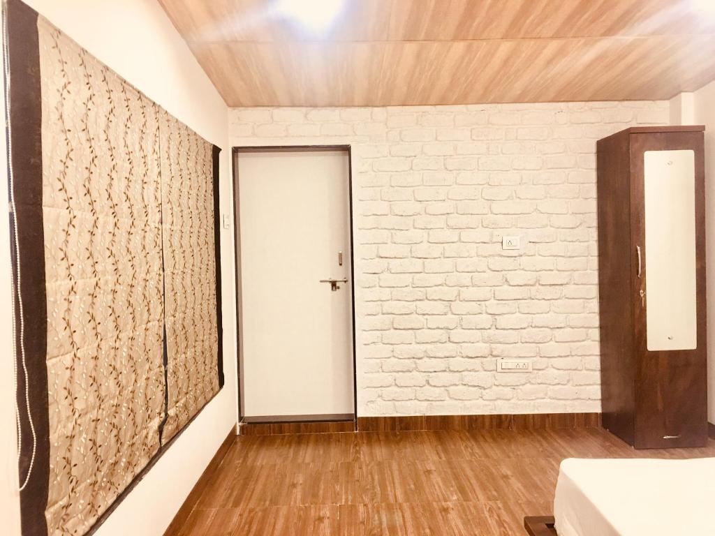 Fotografie z fotogalerie ubytování West Valley Farm Villa v destinaci Lavasa