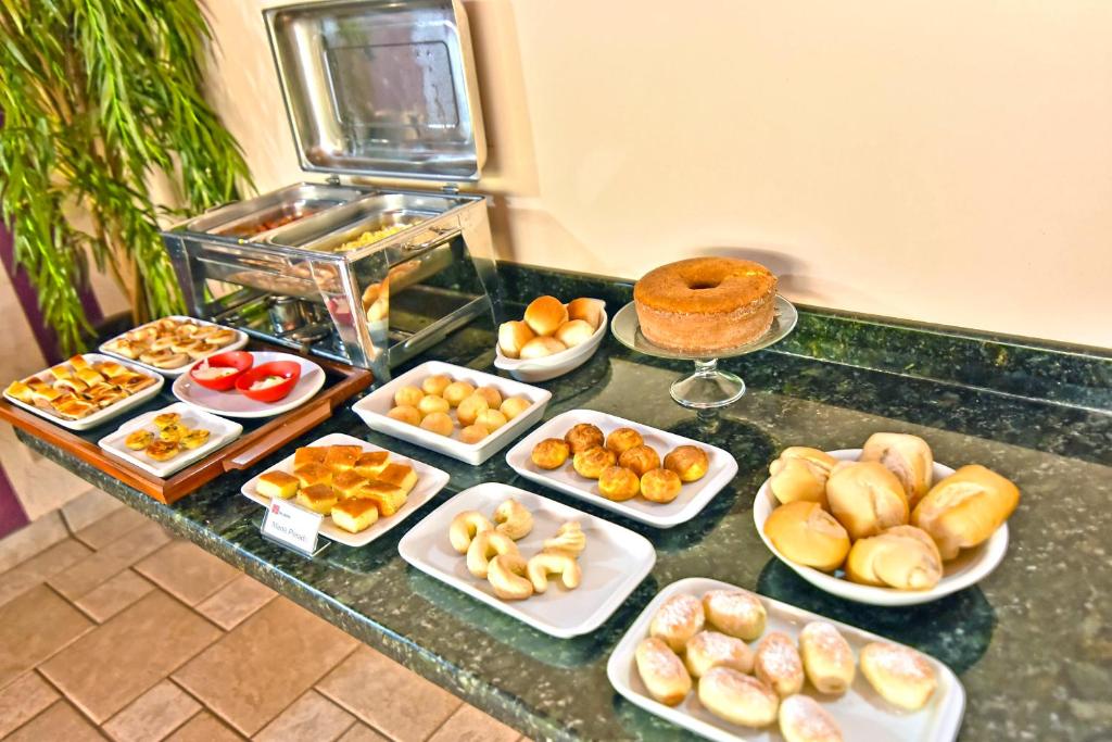  Don Antonio Hotel
