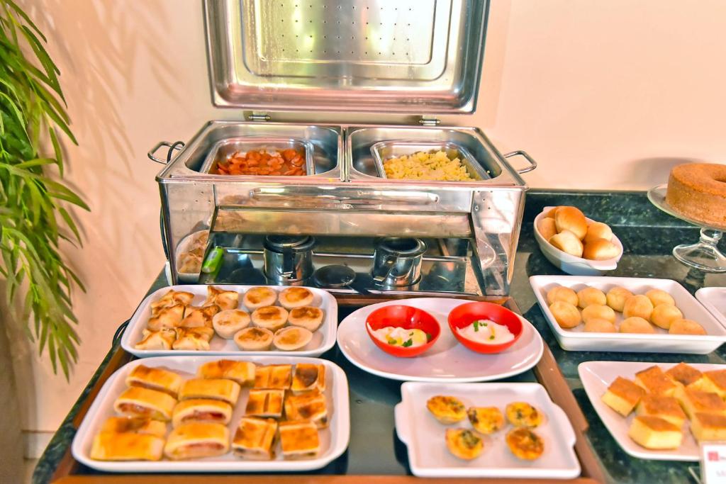  Don Antonio Hotel
