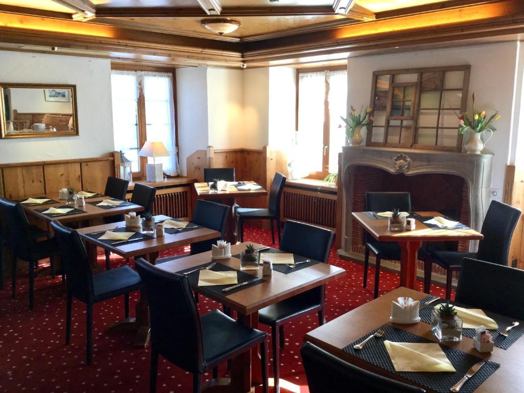 Posezení v ubytování Hotel zum Kreuz