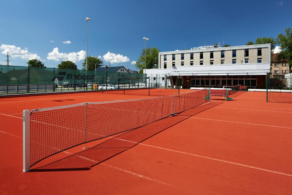 Tenis a/nebo squash v ubytování Sport & Relax Hotel Davidek nebo okolí