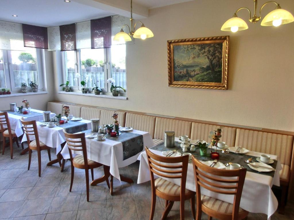 Restaurace v ubytování Hotel zum Hafen