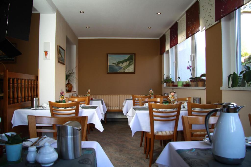 Restaurace v ubytování Hotel zum Hafen