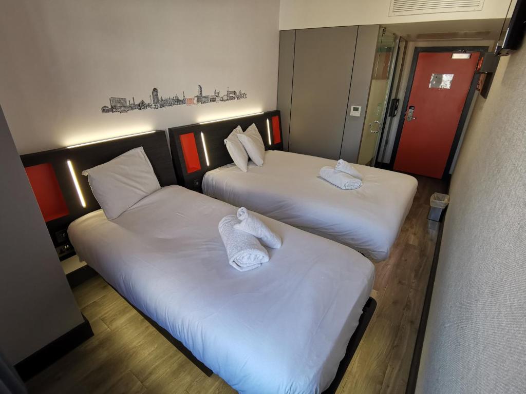 easyhotel Sheffield City Centre, Book Direct £⬇️