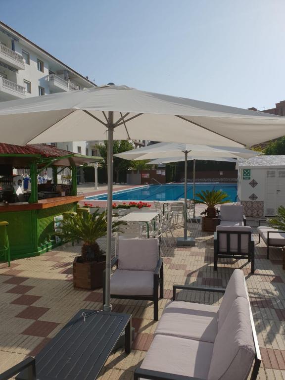 Bazén v ubytování Europa Family Apartments nebo v jeho okolí