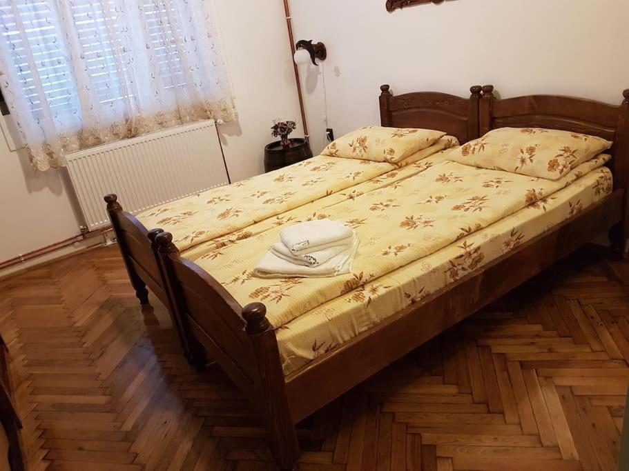 Ένα ή περισσότερα κρεβάτια σε δωμάτιο στο Recea186