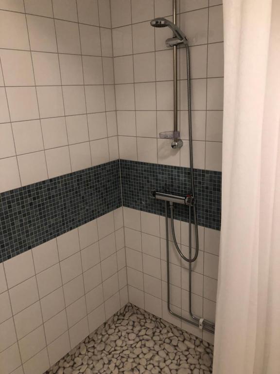 Koupelna v ubytování Docksta Hotell