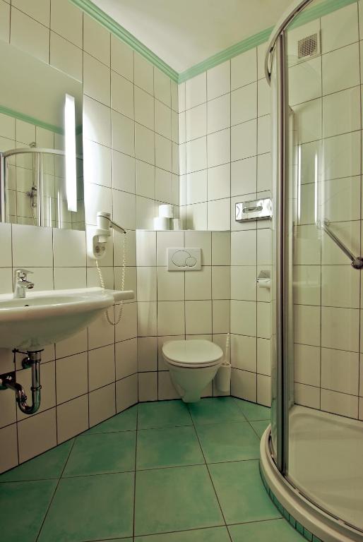 Koupelna v ubytování Gasthof Weißes Rössl