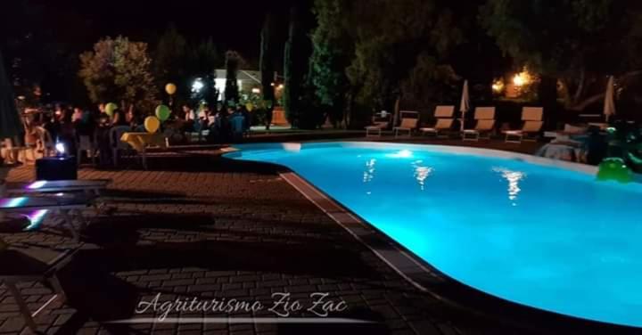 Bazén v ubytování Agriturismo Zio Zac nebo v jeho okolí
