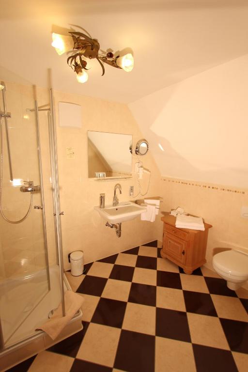 Koupelna v ubytování Hotel Gasthof Rössle