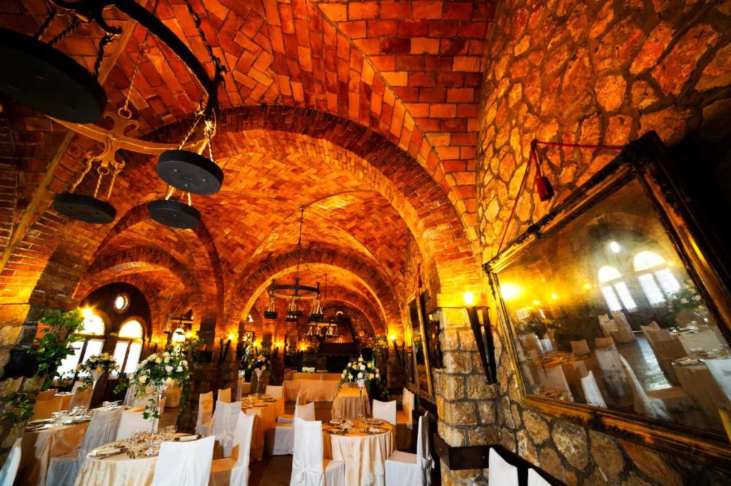 Restaurace v ubytování Grande Albergo Miramare