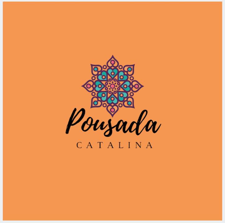 logotipo de un restaurante de pasta con mandala en Pousada Catalina, en Florianópolis