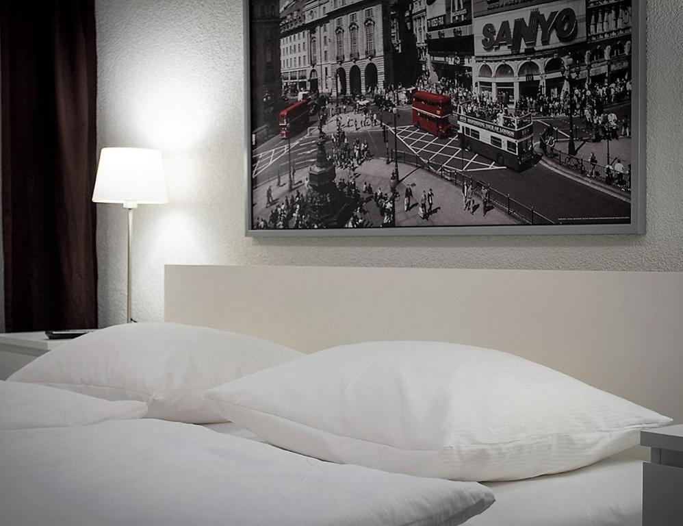 Hotel Krone Zentrum - Double Or Twin Room With Bathroom