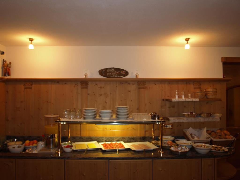 Jedlo v ubytovaní bed & breakfast alebo blízkom okolí