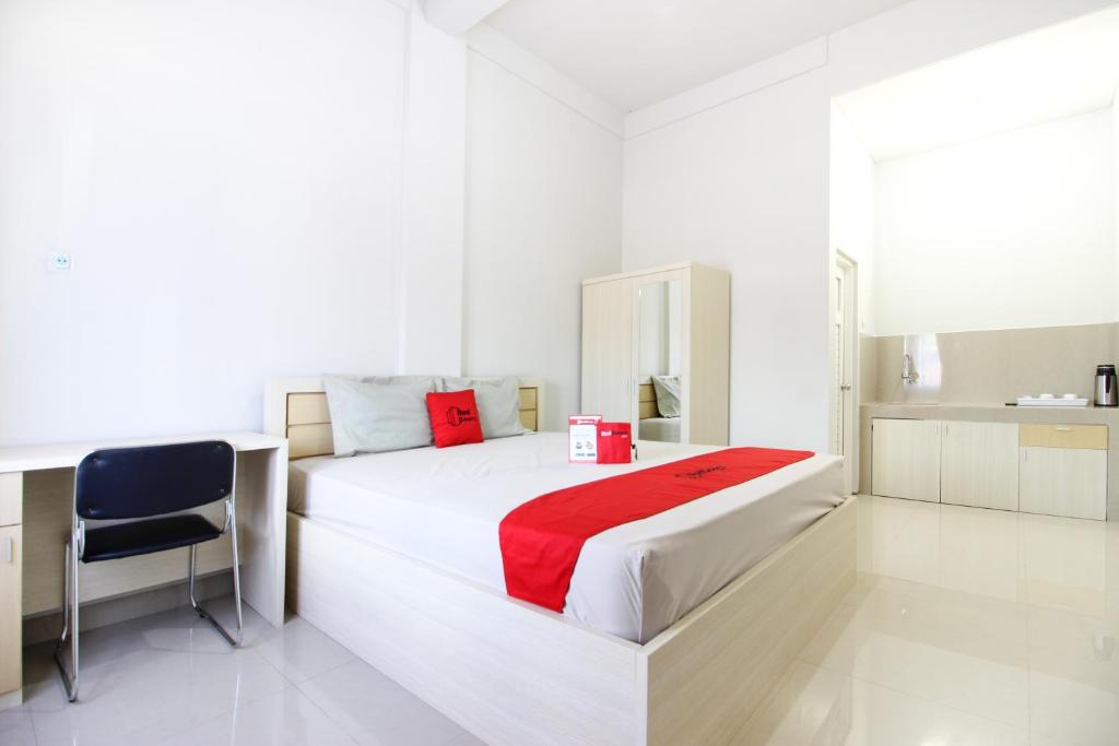 RedDoorz Syariah near Sindu Kusuma Edupark