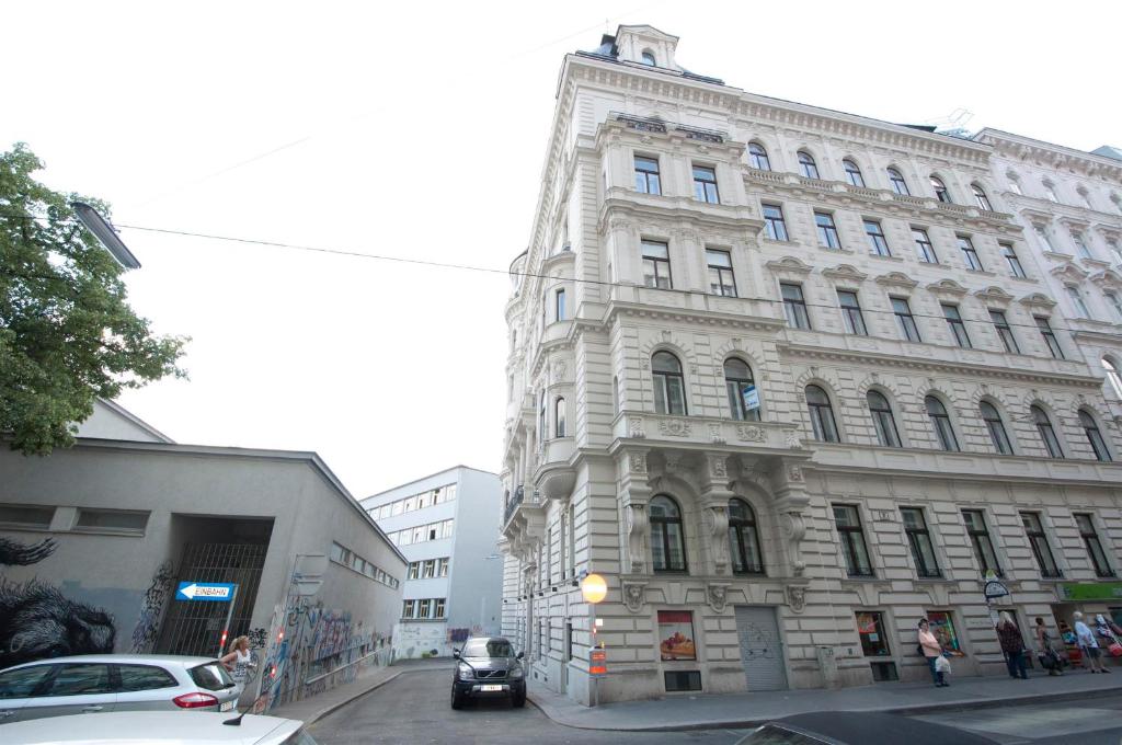 Hoone, kus külalistemaja asub