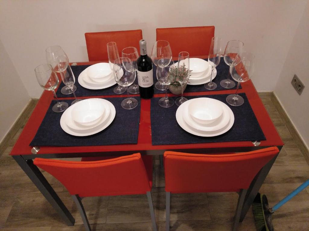 Nápoje v ubytovaní apartamento las torres-botanico con 2 habitaciones