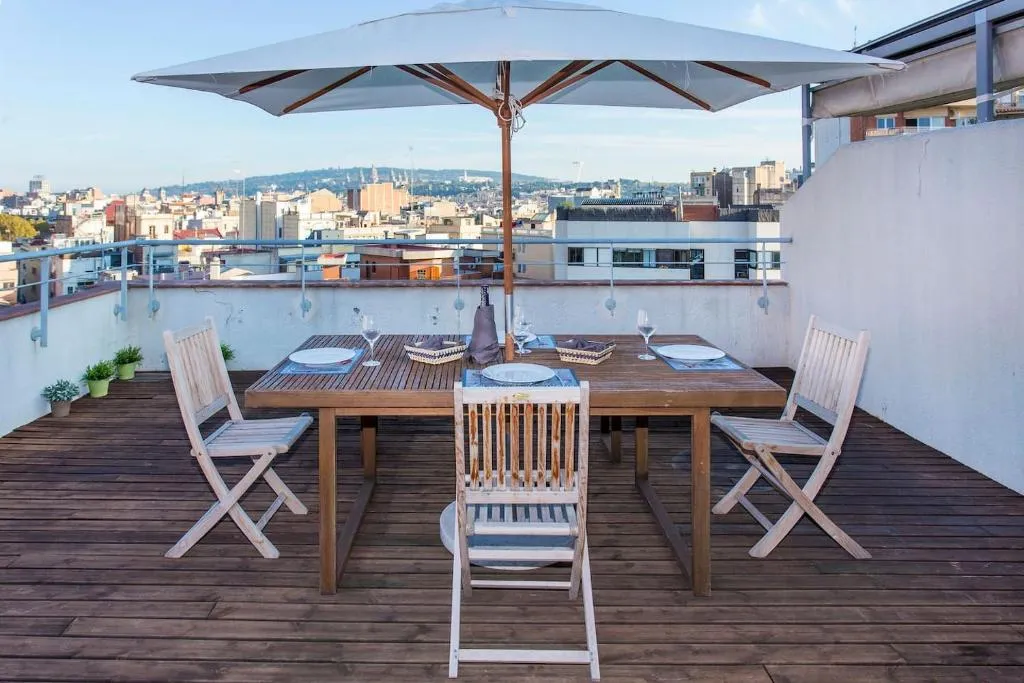 3 Bedroom Apartment in Sants, Barcelona, Spania