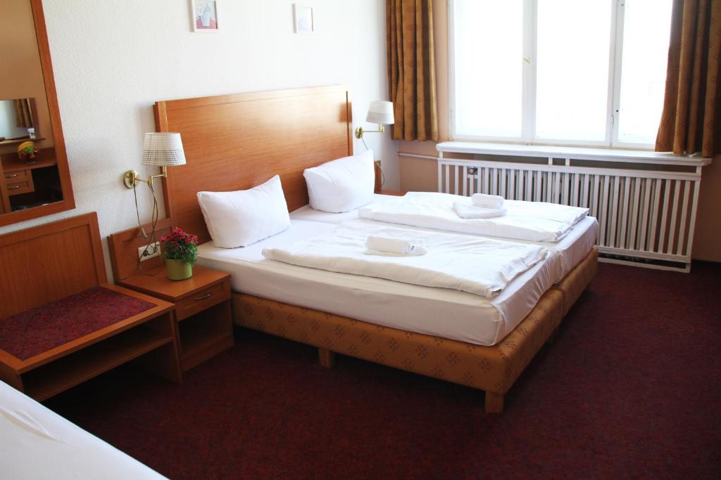 Hotel Aster an der Messe - Resim 15