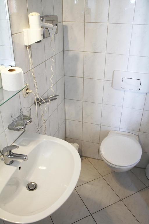 Hotel Aster an der Messe - Resim 32