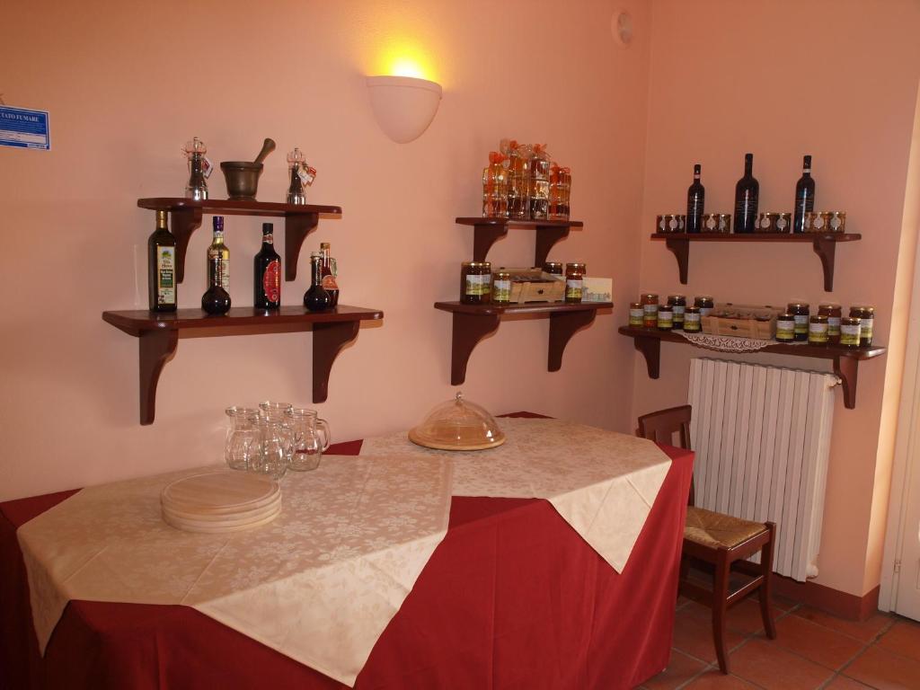 Nápoje v ubytovaní Agriturismo Sette Colli