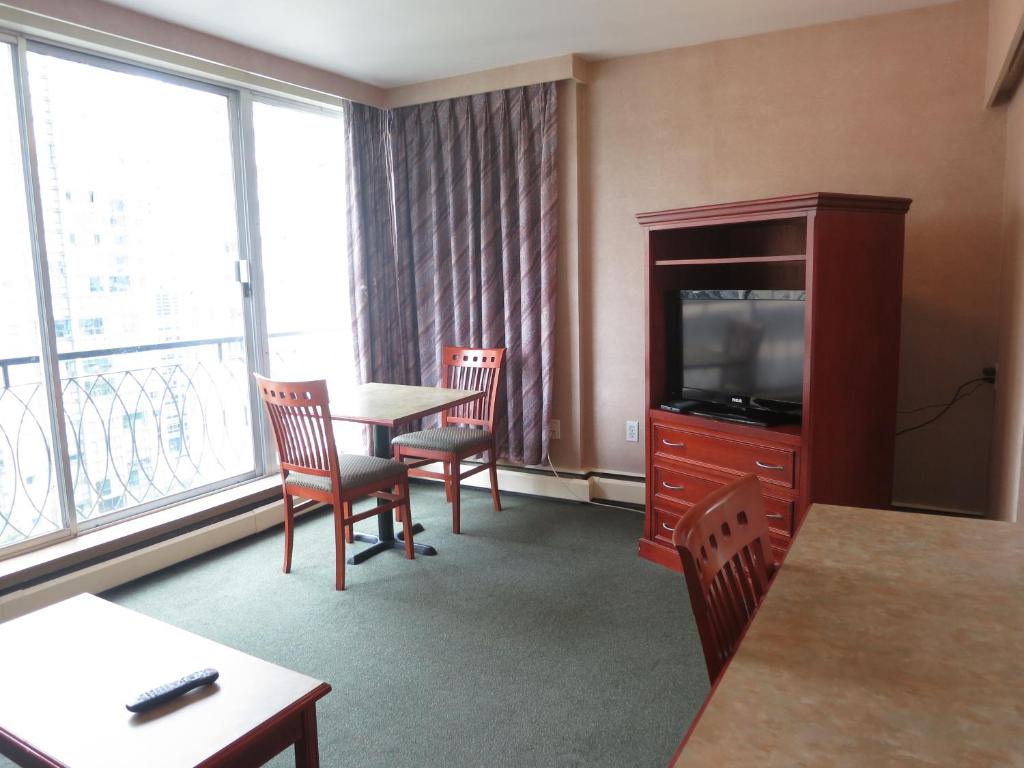 Posezení v ubytování Tropicana Suite Hotel