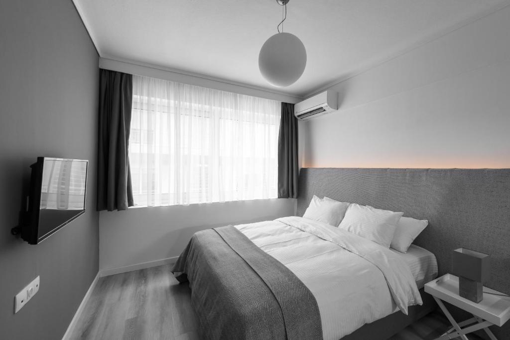 Lova arba lovos apgyvendinimo įstaigoje M&F Luxury Suites M Suite