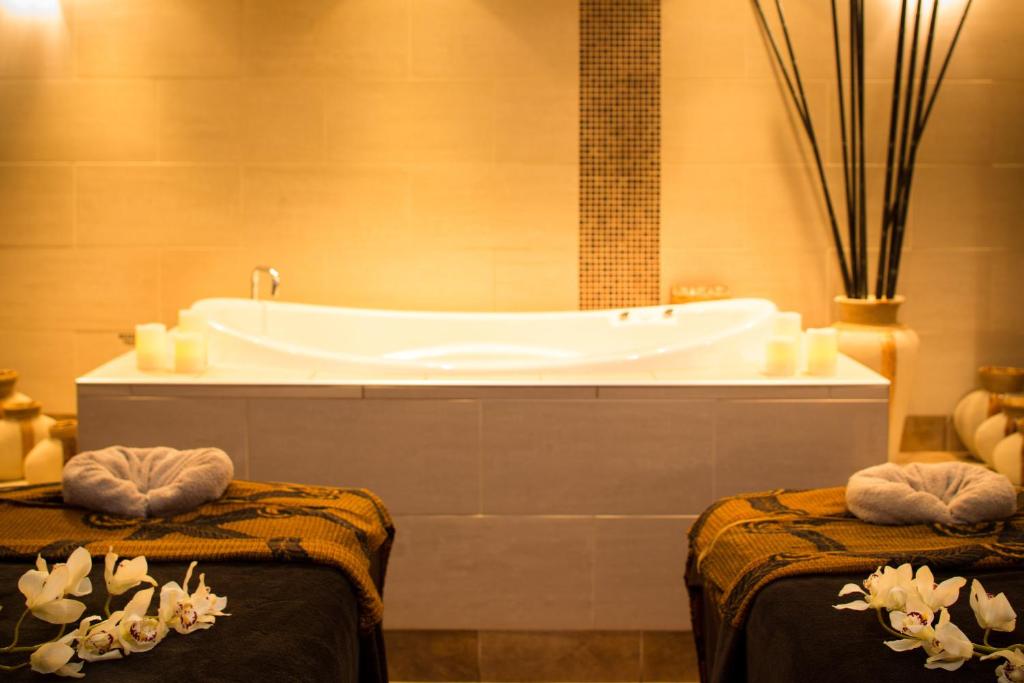 The Grand by SkyCity - Resim 28