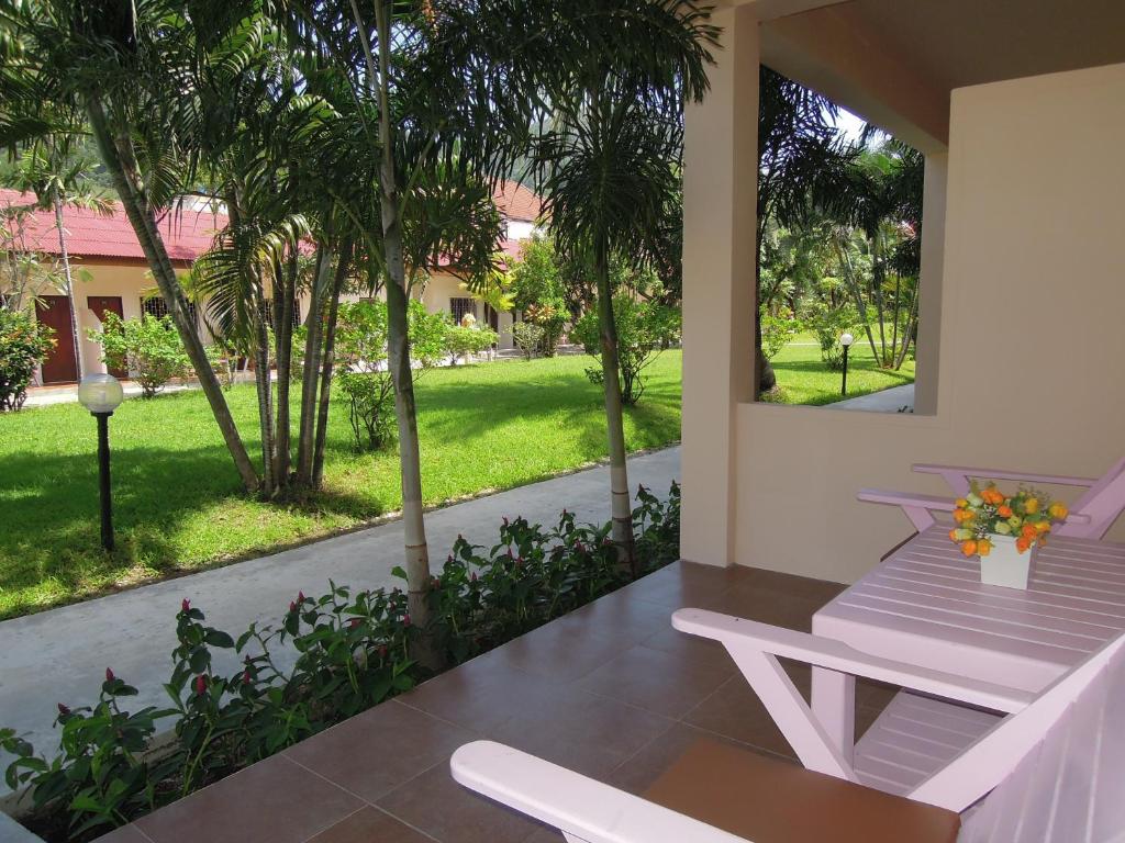 PS 2 Resort Phuket Patong - SHA Plus - Resim 17