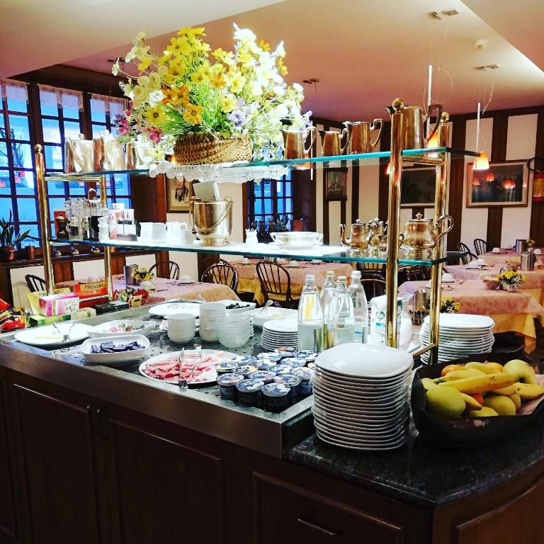 Eten bij of ergens in de buurt van het hotel

