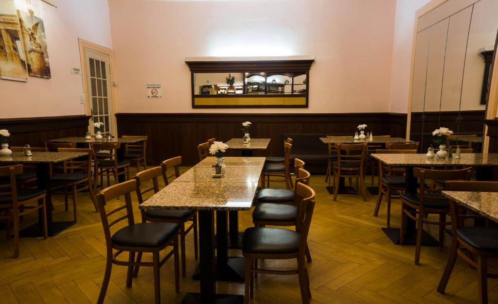 Restaurace v ubytování Hotel Aster an der Messe