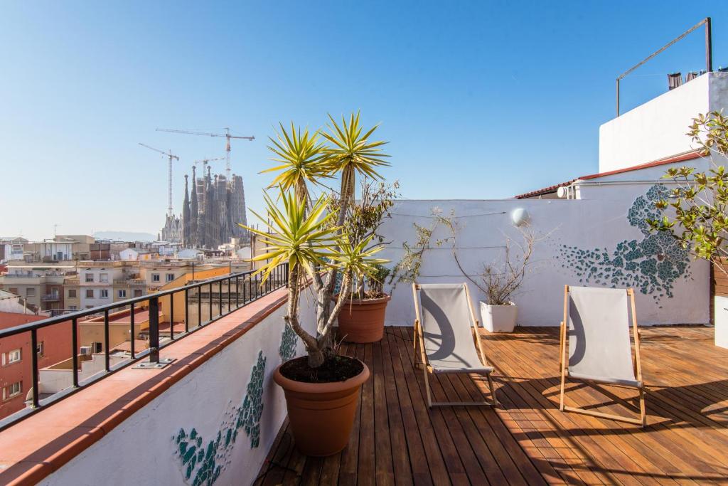 Exclusive Sagrada familia penthouse with sea views, Barcelona ...