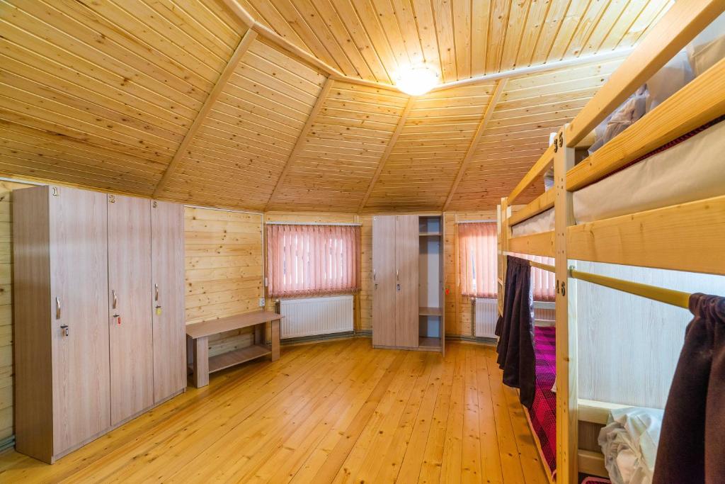 Postel nebo postele na pokoji v ubytování хостел Галіція