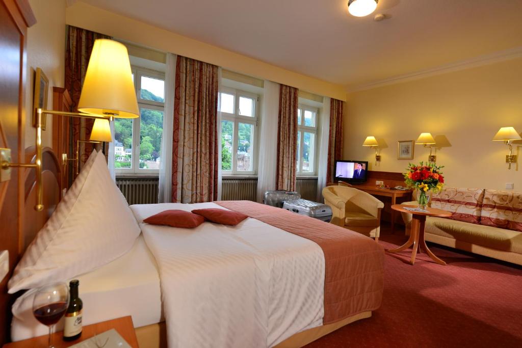 Postel nebo postele na pokoji v ubytování City Partner Hotel Holländer Hof