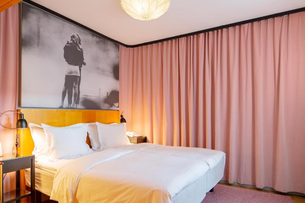 Hotel Rival photo