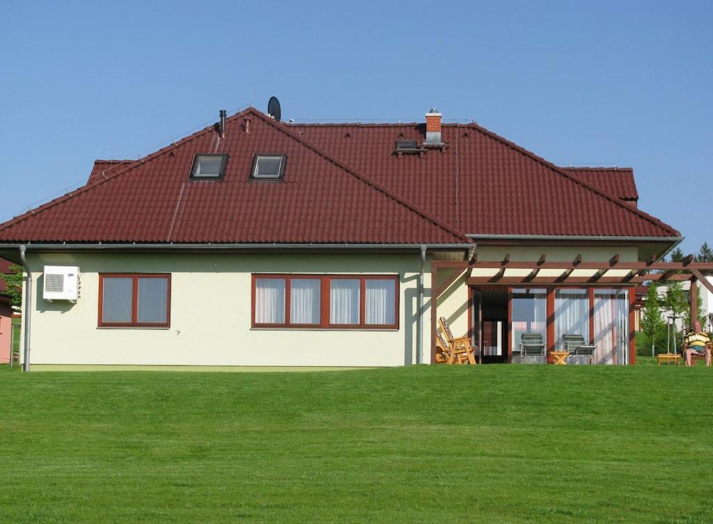 Budova, kde se vila nachází