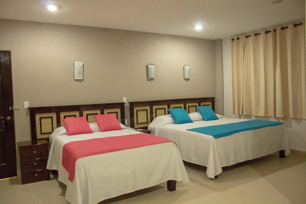 HOTEL DE LA PEÑA INN - Deluxe Quadruple Room