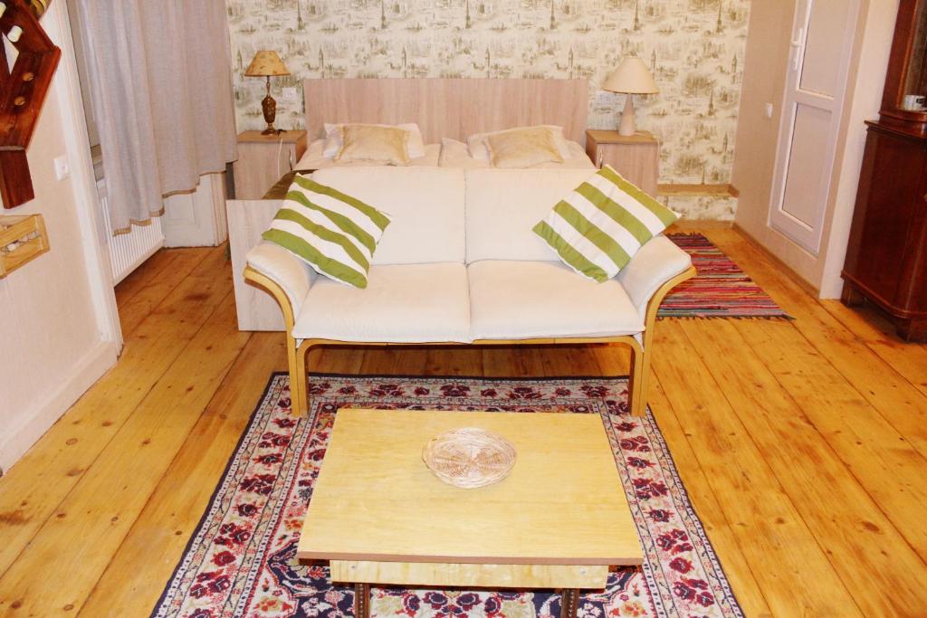 فضای داخلی Solo Room Apartment در تفلیس - تصویر ۳