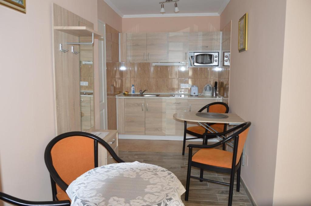 Fotografia z galérie ubytovania Varga Apartman Hévíz v destinácii Hévíz