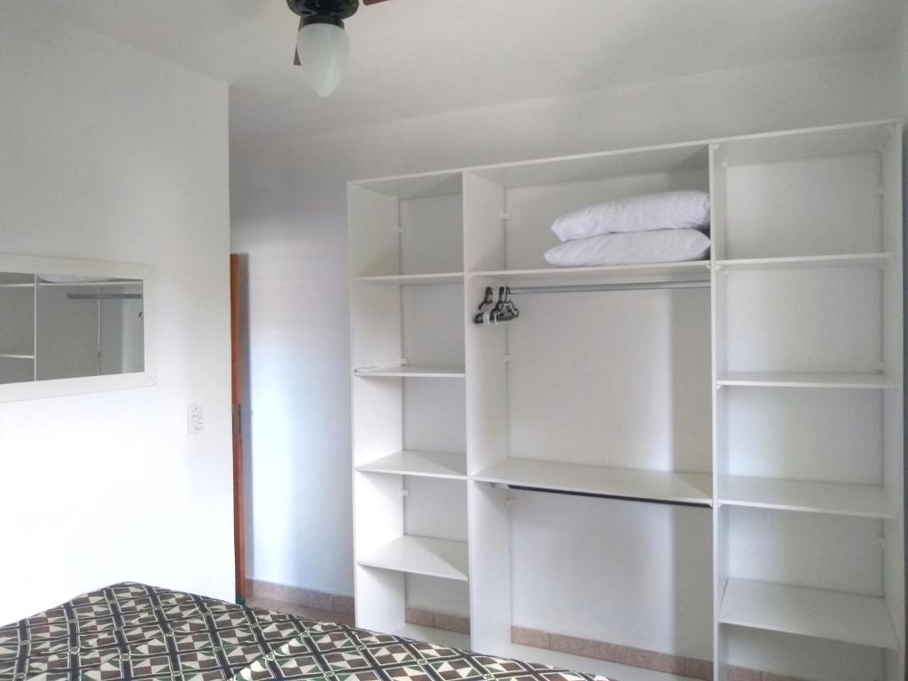  Apartamento ubatuba - 50 metros da orla