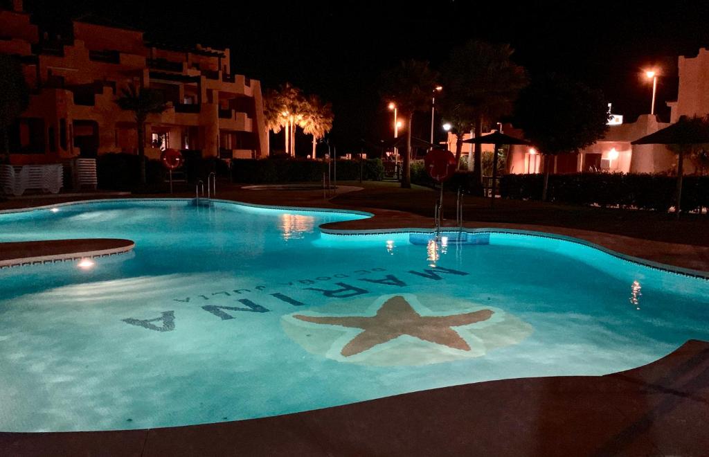 Bazén v ubytovaní Casares Beach Golf Apartment With Private Garden Direct Pool Access alebo v jeho blízkosti