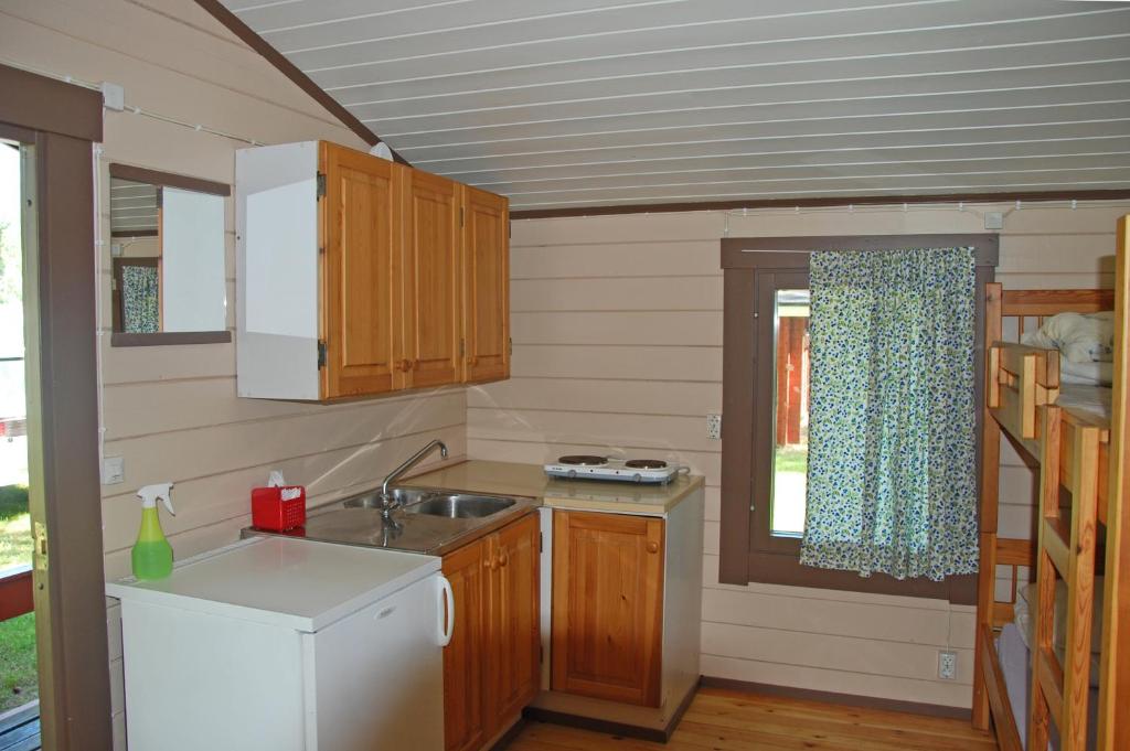 Camping Toivolansaari - Chalet Con 1 Camera Da Letto
