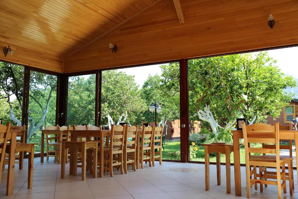 Restaurace v ubytování Mercan Bungalow