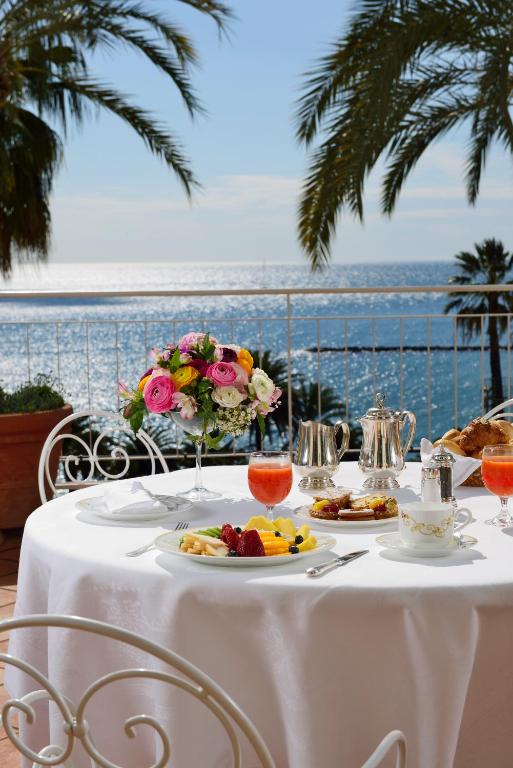 Nápoje v ubytování Royal Hotel Sanremo