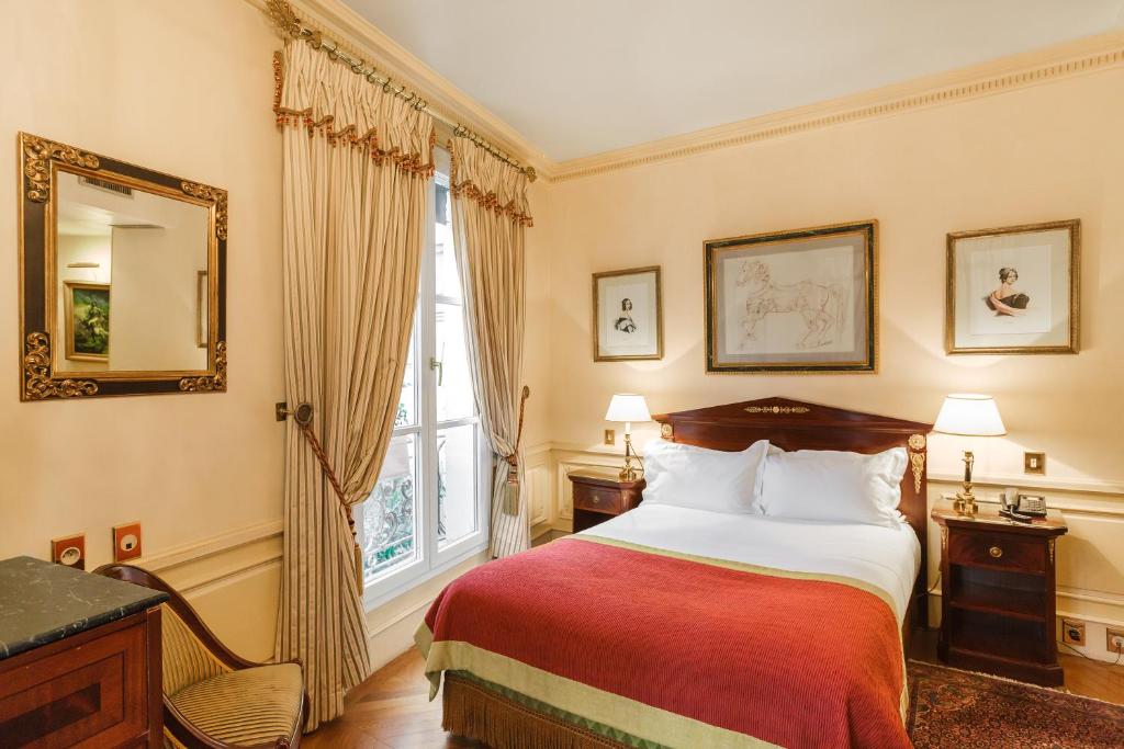 Postel nebo postele na pokoji v ubytování Hotel Luxembourg Parc