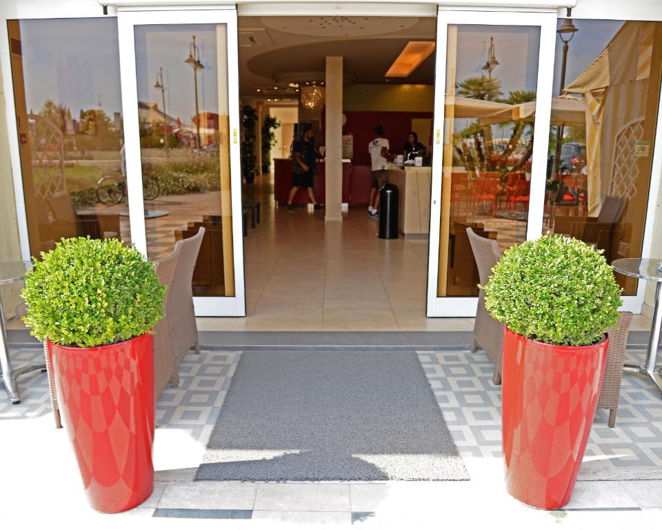 Exteriér nebo vchod ubytování Hotel Cosmopol Cesenatico