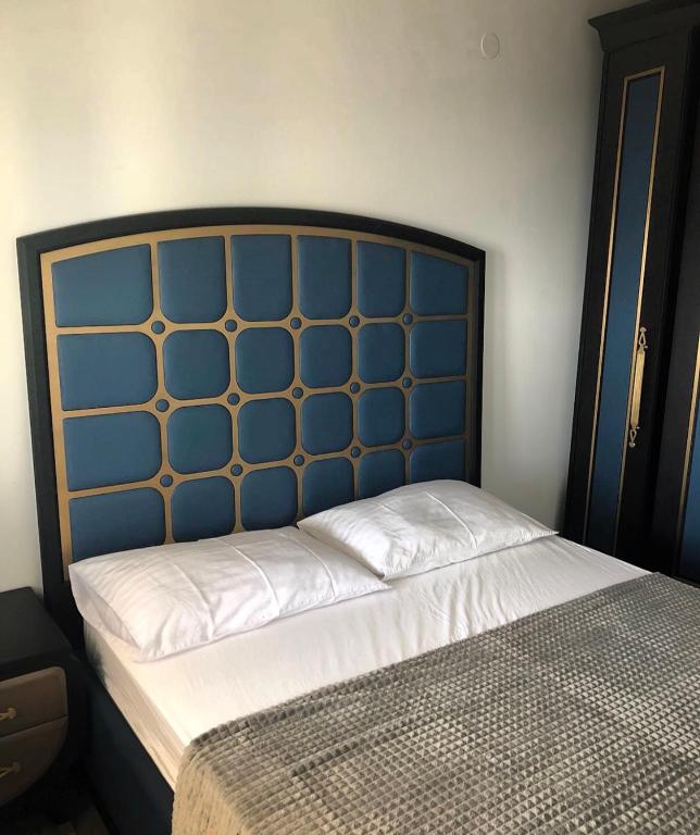 Postel nebo postele na pokoji v ubytování Apartments Toni Sea view