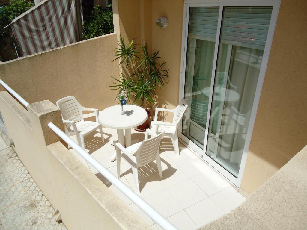 Un balcón o terraza de Hotel Mar Menor