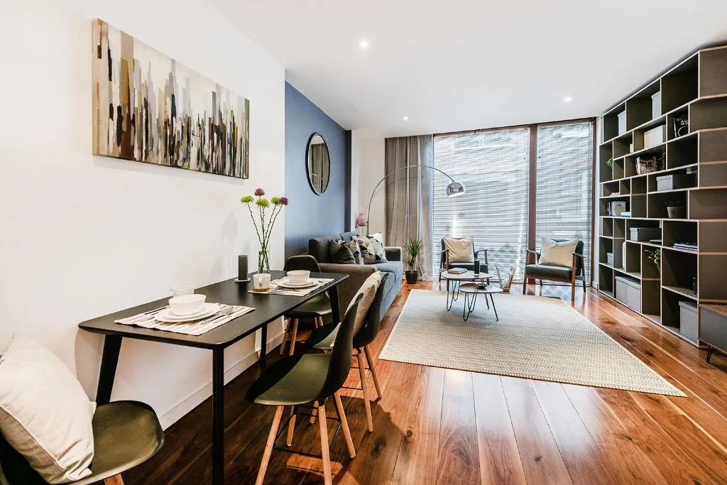 BE:Piccadilly Circus Apartments, London, United Kingdom