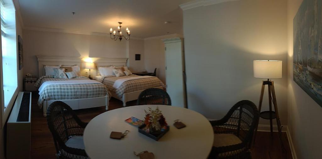 Harbor House Inn - Chambre Queen Standard Avec Deux Lits Queen